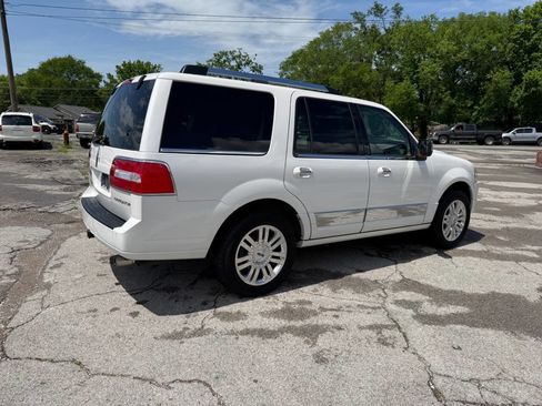 Used 2013 Lincoln Navigator 2WD w/ HD Trailer Tow Pkg image 21
