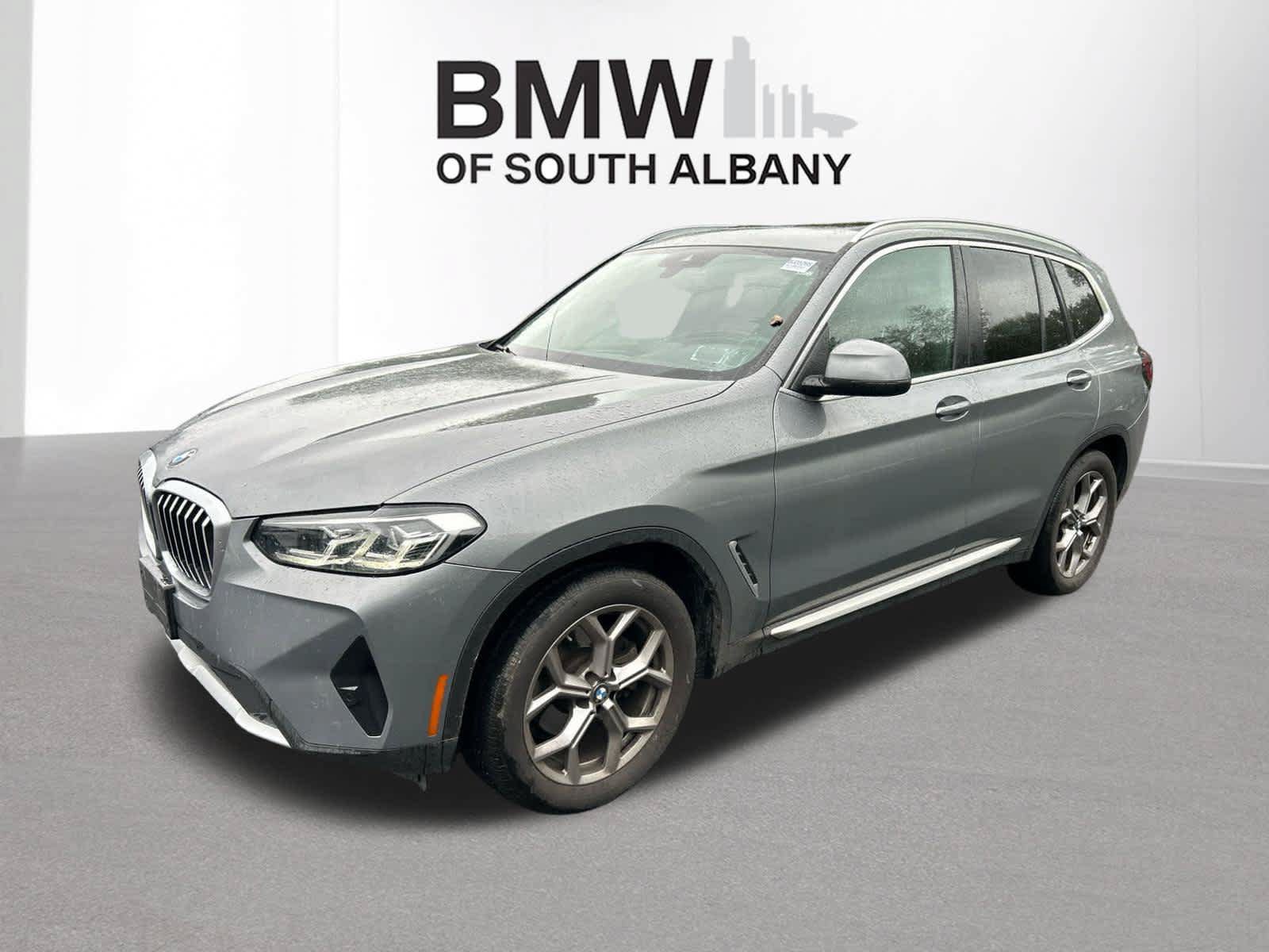 Used 2024 BMW X3 xDrive30i w/ Premium Package AWD/4WD image 2