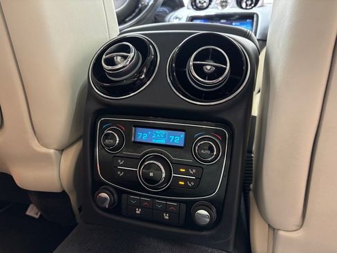 Used 2019 Jaguar XJ L Supercharged image 39