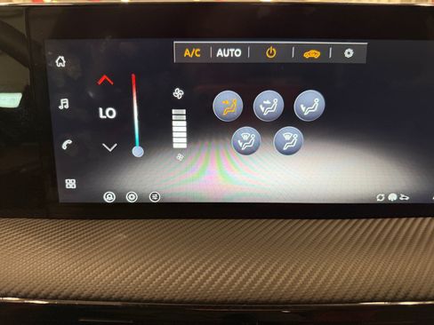 Used 2026 Nissan Kicks SR FWD image 18