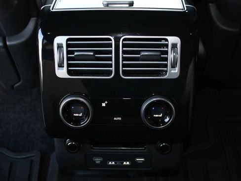 Used 2021 Land Rover Range Rover P525 Westminster Edition LWB image 26