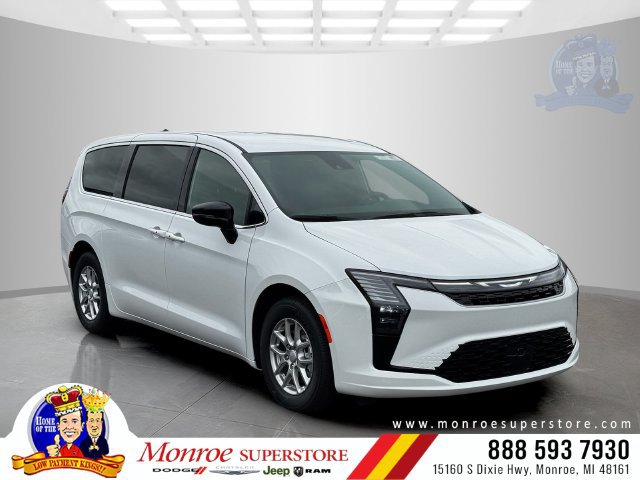 New 2027 Chrysler Pacifica Select FWD image 1
