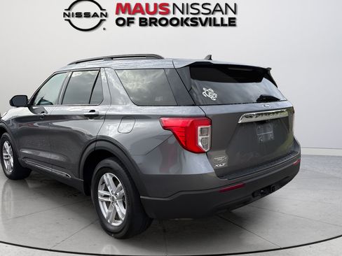 Used 2022 Ford Explorer XLT w/ Class IV Trailer Tow Package RWD image 7