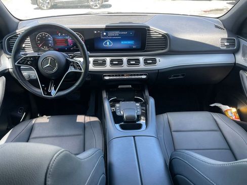 Used 2025 Mercedes-Benz GLE 350 4MATIC image 10