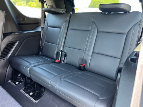 Used 2024 Chevrolet Tahoe LT AWD/4WD image 15