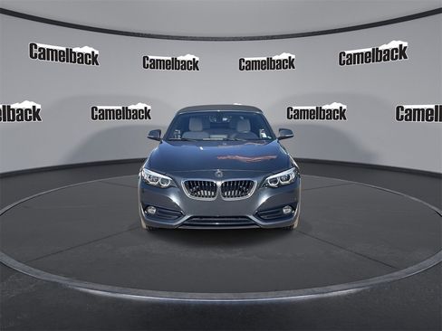 Used 2018 BMW 230i Convertible image 2