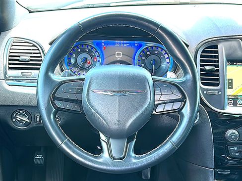 Used 2022 Chrysler 300 S RWD image 28