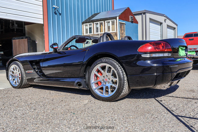Used 2004 Dodge Viper SRT-10 RWD image 5