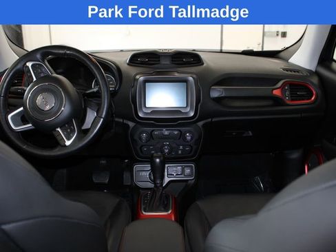 Used 2019 Jeep Renegade Trailhawk image 28
