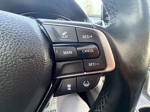 Used 2018 Honda Accord Touring image 56