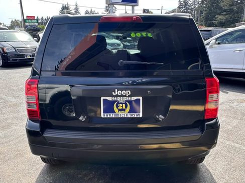 Used 2012 Jeep Patriot Sport FWD image 5