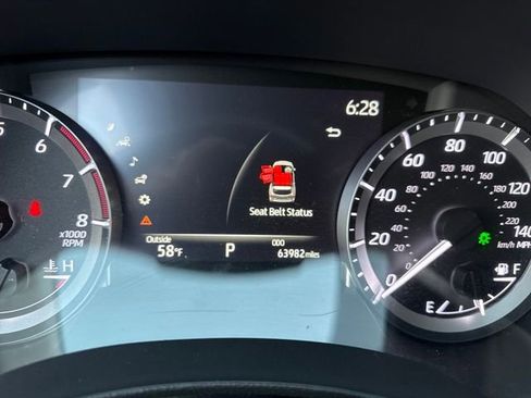 Used 2023 Toyota Highlander XLE image 15