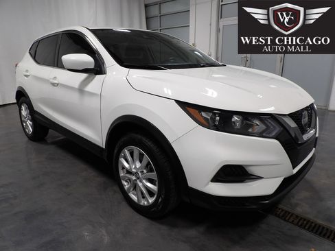 Used 2022 Nissan Rogue Sport S FWD image 1