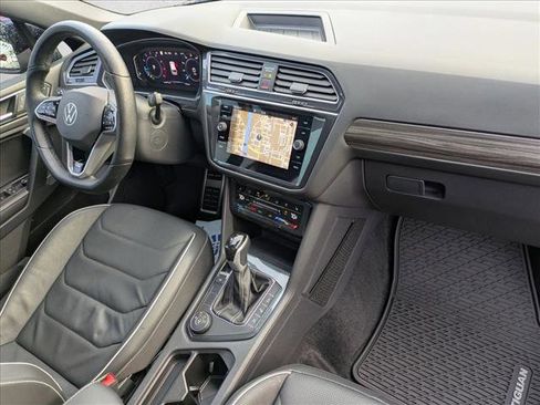Used 2024 Volkswagen Tiguan SEL R-Line image 22