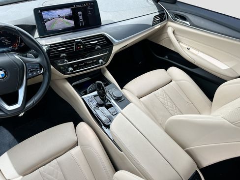 Used 2022 BMW 530i w/ M Sport Package RWD image 24