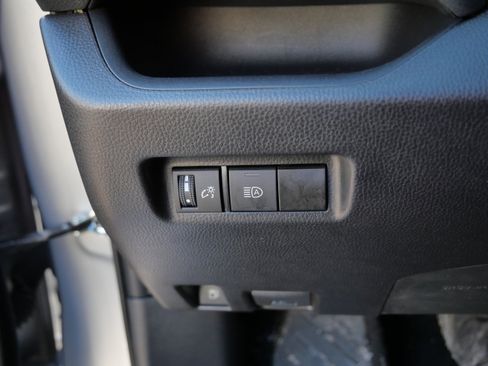 Certified 2025 Toyota RAV4 LE image 27