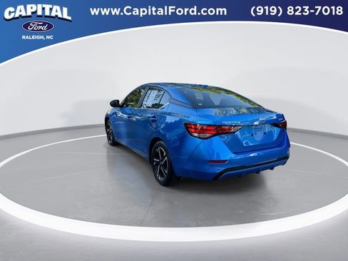 Used 2025 Nissan Sentra SV FWD image 6