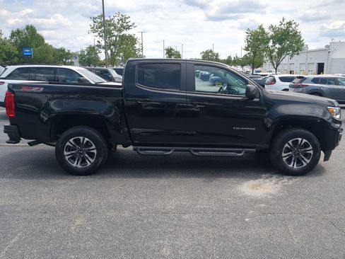 Used 2022 Chevrolet Colorado Z71 AWD/4WD image 11