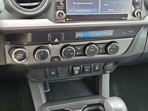 Used 2022 Toyota Tacoma SR5 image 10