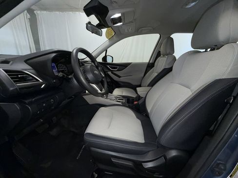 Used 2023 Subaru Forester AWD/4WD image 11