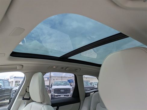 New 2026 Volvo XC60 B5 Ultra w/ Protection Package Premier image 19