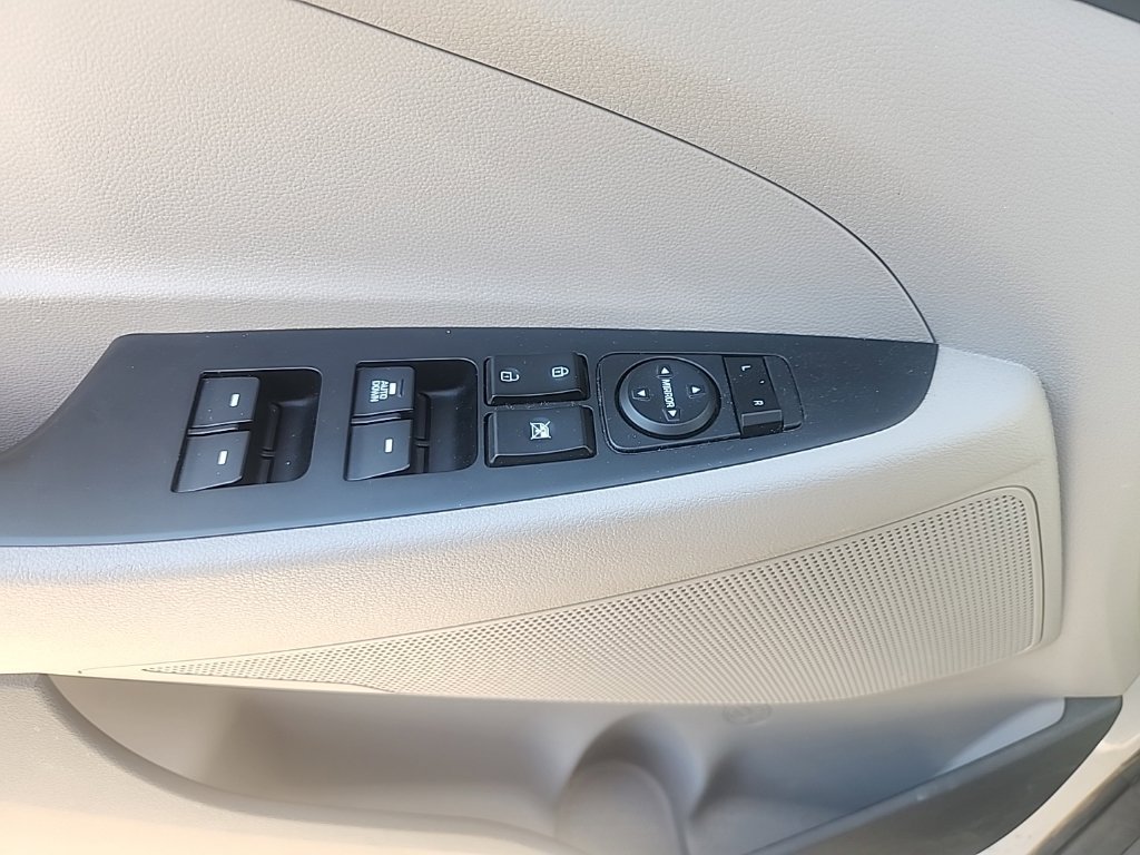 Used 2017 Hyundai Tucson SE w/ Cargo Package FWD image 26