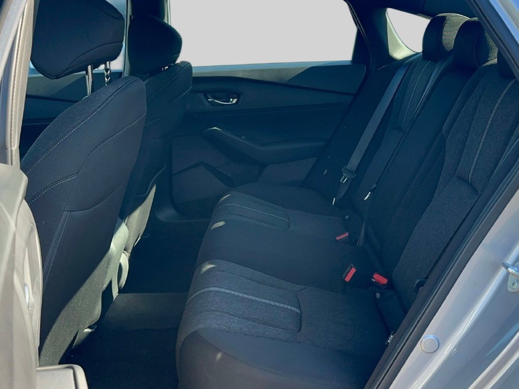 Used 2023 Honda Accord Sport image 11