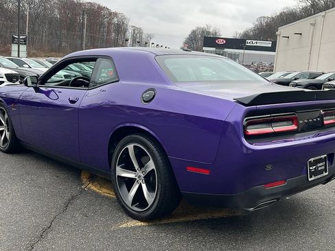 Used 2018 Dodge Challenger R/T image 3