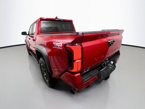 Used 2025 Toyota Tacoma TRD Off-Road AWD/4WD image 8