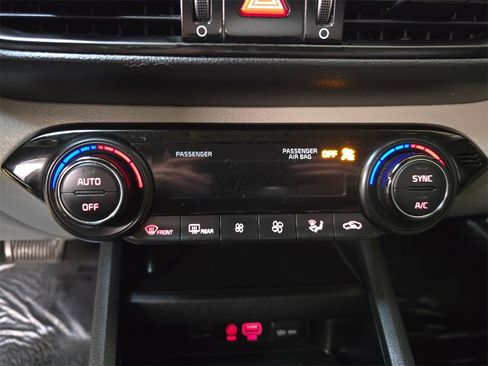 Used 2019 Kia Forte LXS image 28