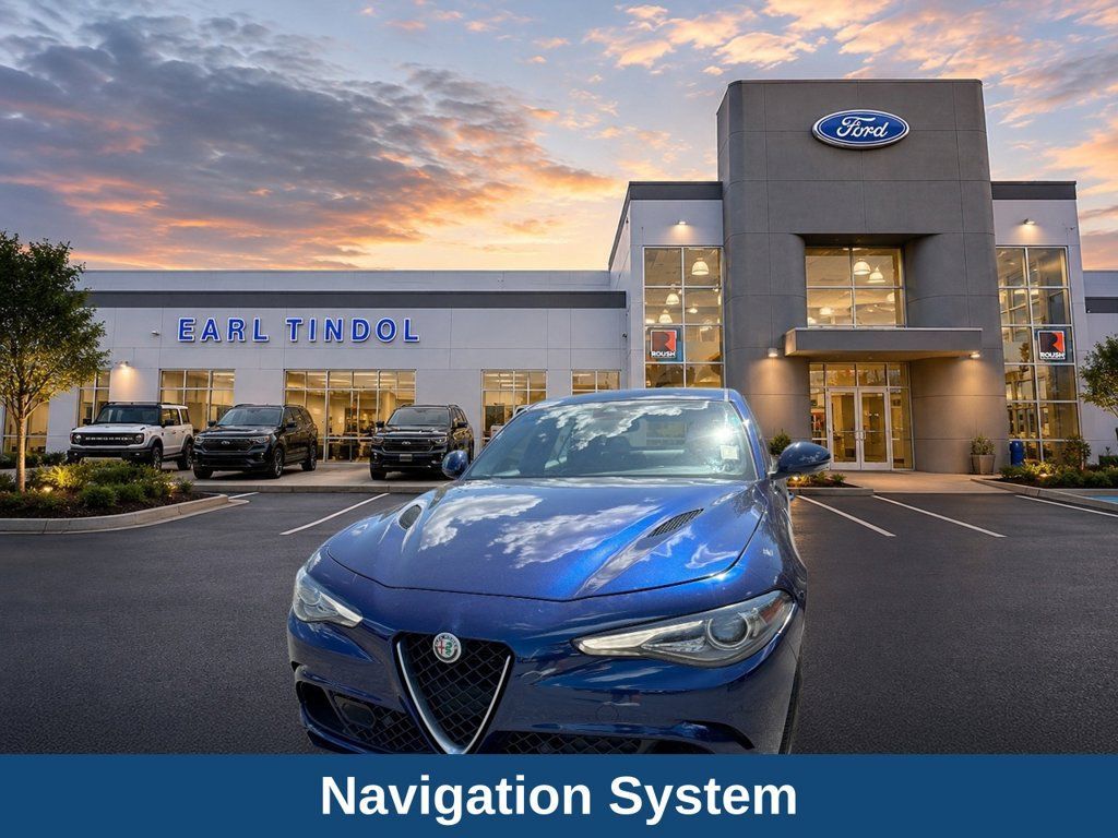 Used 2017 Alfa Romeo Giulia Quadrifoglio RWD image 3