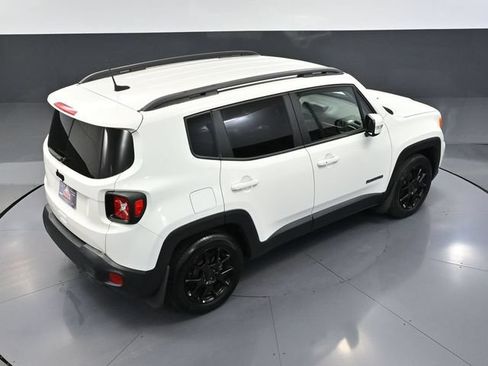 Used 2020 Jeep Renegade Altitude FWD image 52