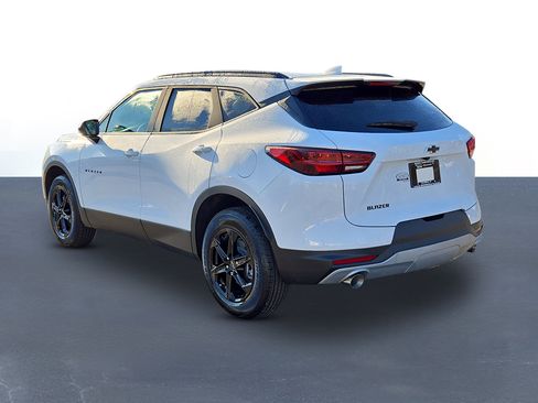 New 2026 Chevrolet Blazer LT w/ Midnight/Sport Edition image 7