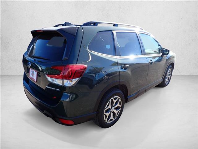 Certified 2024 Subaru Forester Premium AWD/4WD image 4