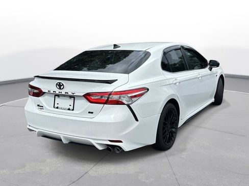 Used 2020 Toyota Camry SE FWD image 14