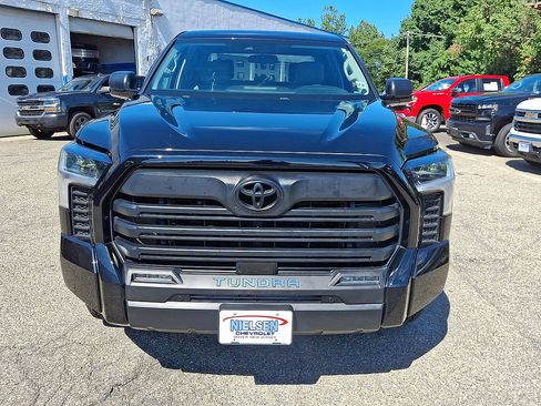 Used 2023 Toyota Tundra SR5 w/ SR5 Convenience Package AWD/4WD image 28