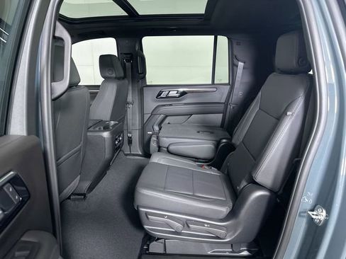 New 2026 Chevrolet Suburban Z71 w/ Comfort Package AWD/4WD image 26