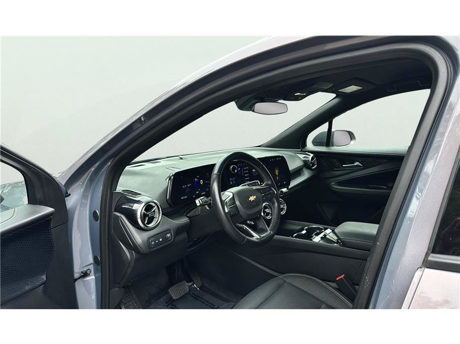 Used 2024 Chevrolet Blazer EV LT AWD/4WD image 9