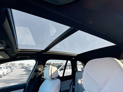 New 2026 BMW X5 sDrive40i w/ Climate Comfort Package image 16