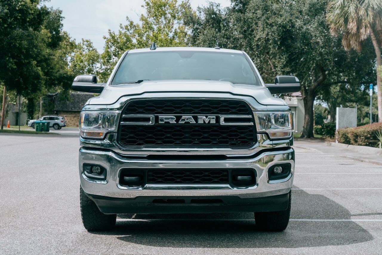 Used 2022 RAM 2500 Tradesman w/ Chrome Appearance Group AWD/4WD image 4