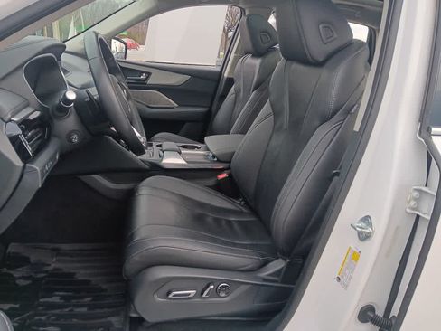 Used 2023 Acura MDX SH-AWD w/ Technology Package image 23