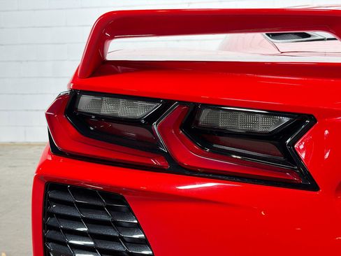 Used 2023 Chevrolet Corvette Stingray Coupe w/ Z51 Performance Package RWD image 11