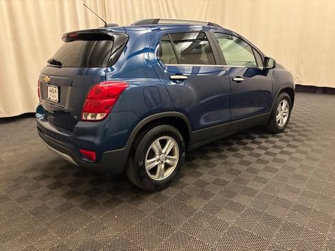 Used 2019 Chevrolet Trax LT w/ LT Convenience Package FWD image 5