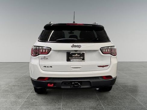 Used 2022 Jeep Compass Trailhawk w/ Trailhawk Convenience Group AWD/4WD image 23