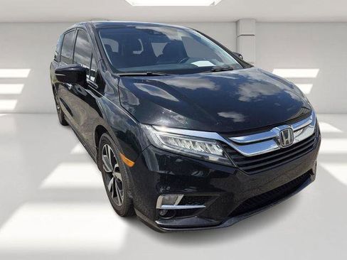 Used 2020 Honda Odyssey Elite image 3