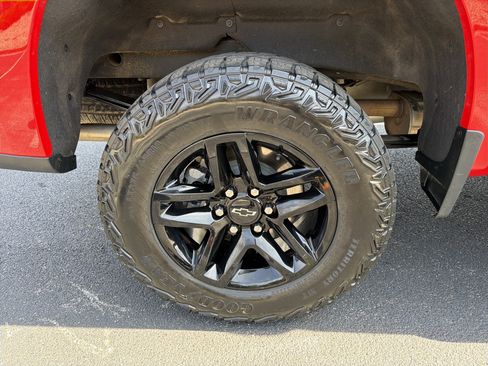 Used 2023 Chevrolet Silverado 1500 Custom Trail Boss image 17