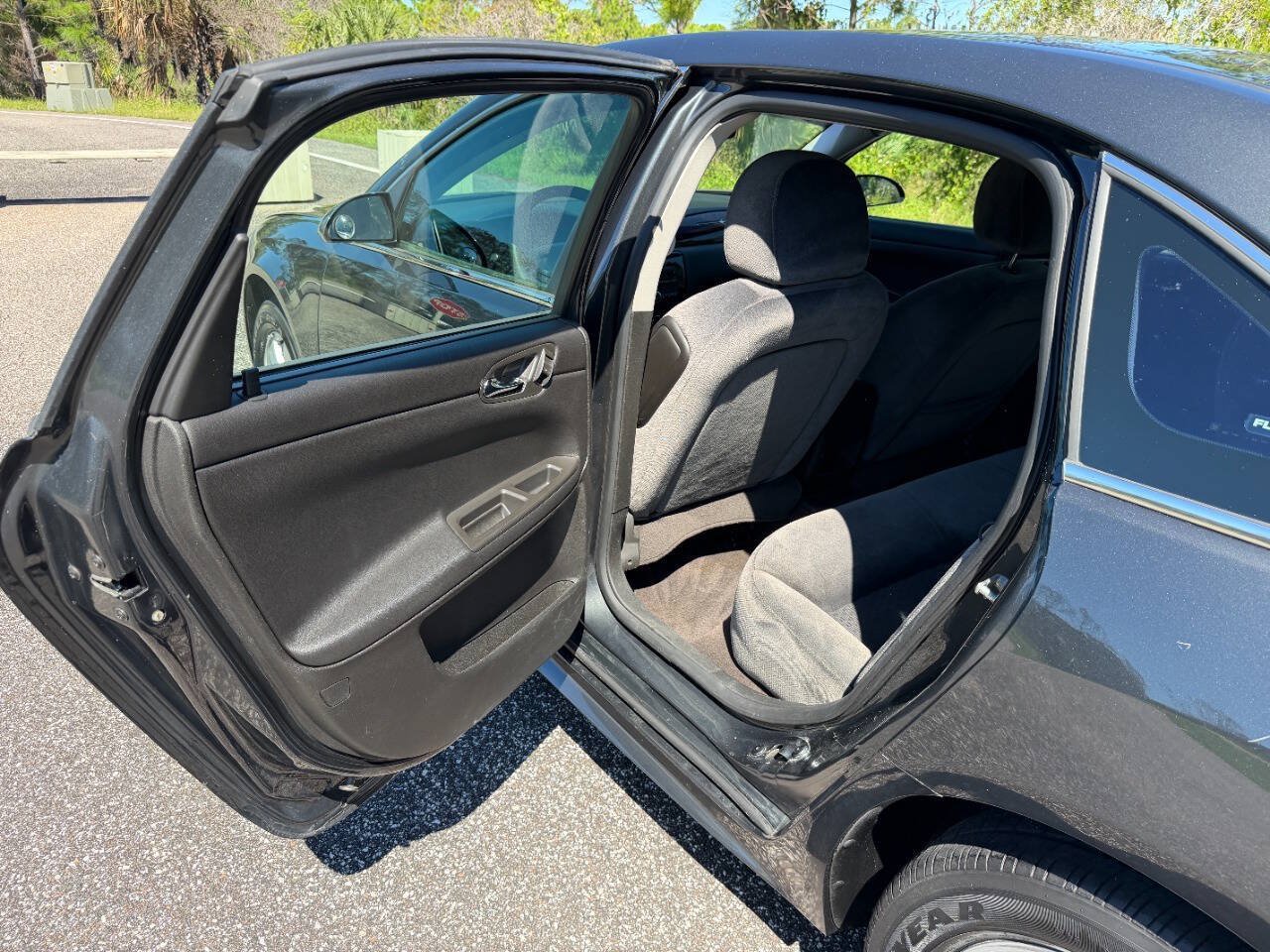 Used 2014 Chevrolet Impala Limited LS FWD image 14