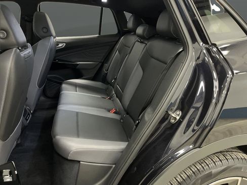 Used 2024 Volkswagen ID.4 Pro S image 29