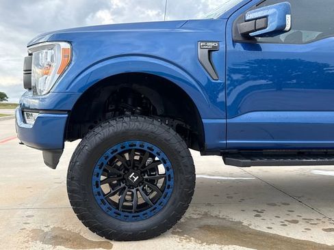 Used 2023 Ford F150 Lariat AWD/4WD image 4