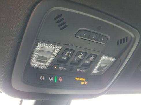 Used 2023 Chevrolet Traverse High Country w/ LPO, Floor Liner Package AWD/4WD image 24